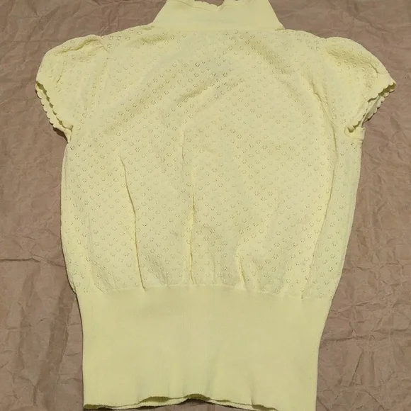 Banana Republic Petite Yellow Buttoned Blouse Size PXS - Picture 6 of 9